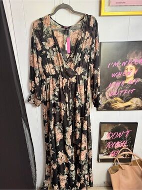 Sheer floral maxi Dress. NWT